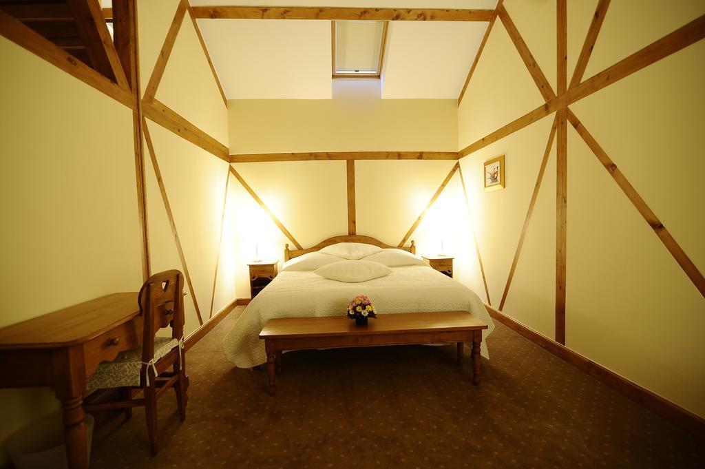 Pensiunea Tohanu Vechi Zărneşti Kamer foto